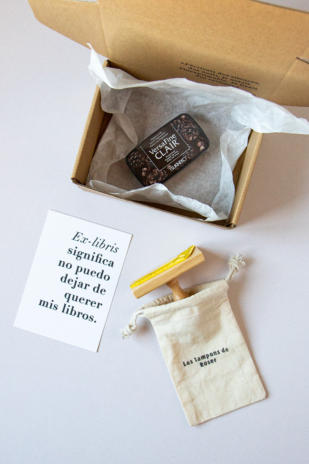 Envoltorio ex-libris pájaro en semicirculo